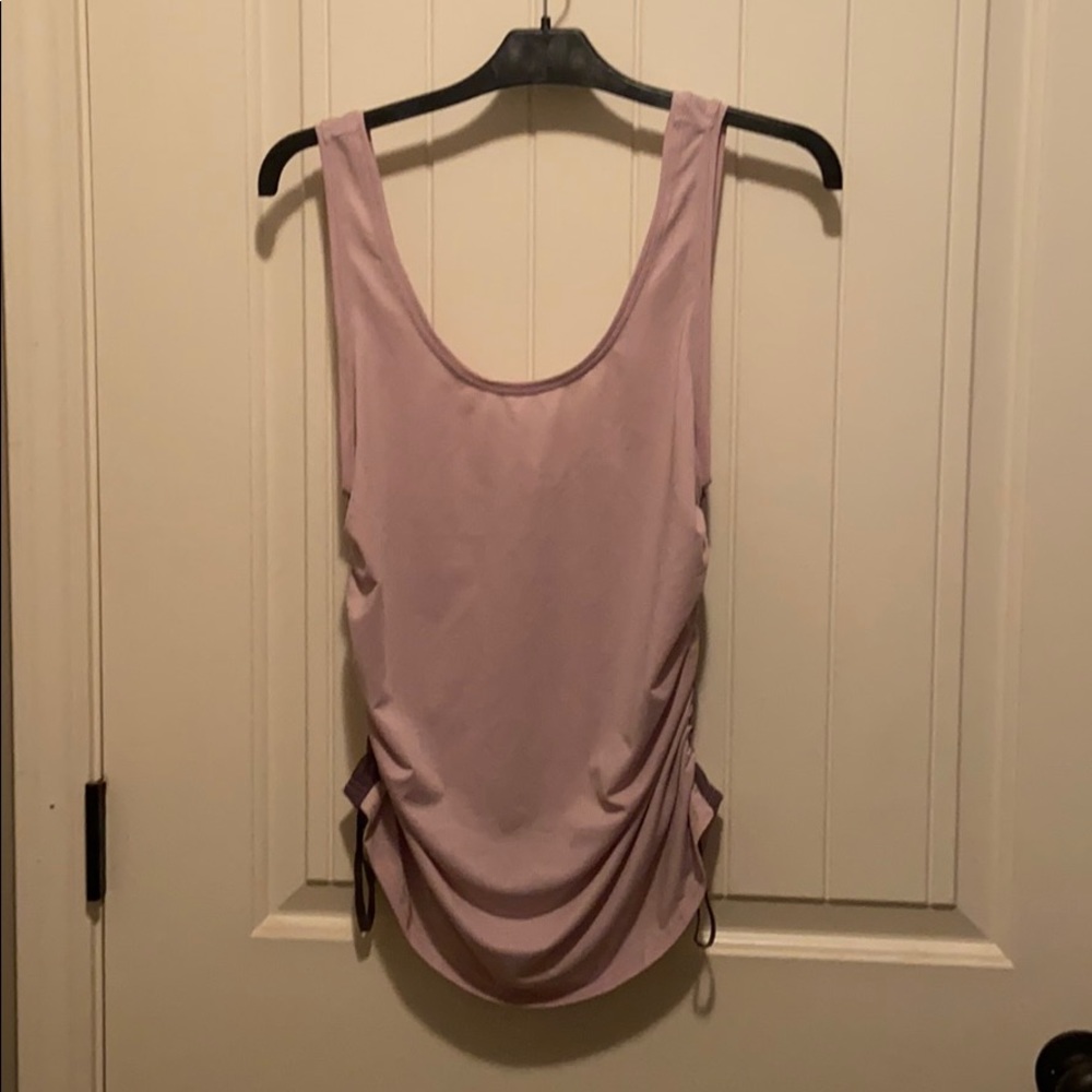 Fabletics top